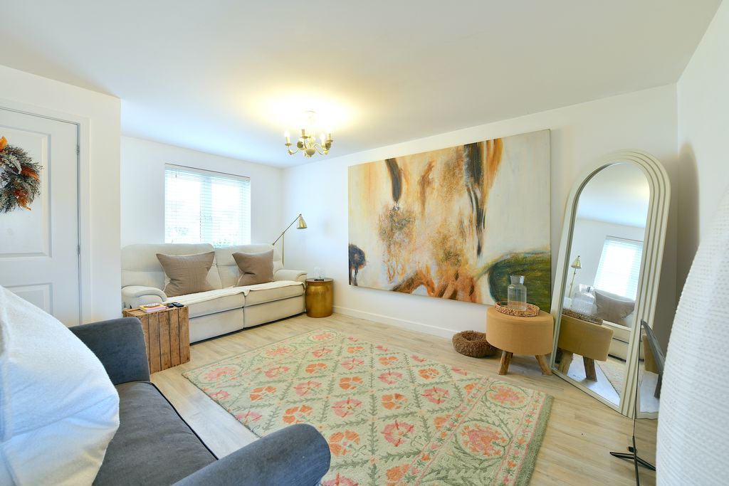 Sitting Room- click for photo gallery